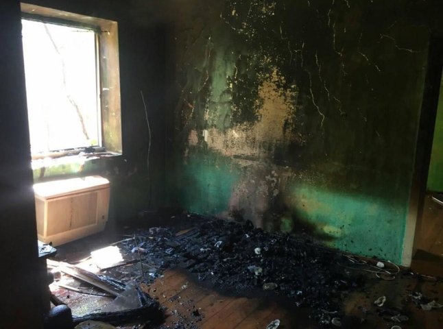 Смертельна пожежа на Виноградівщині: у будинку виявили труп господаря