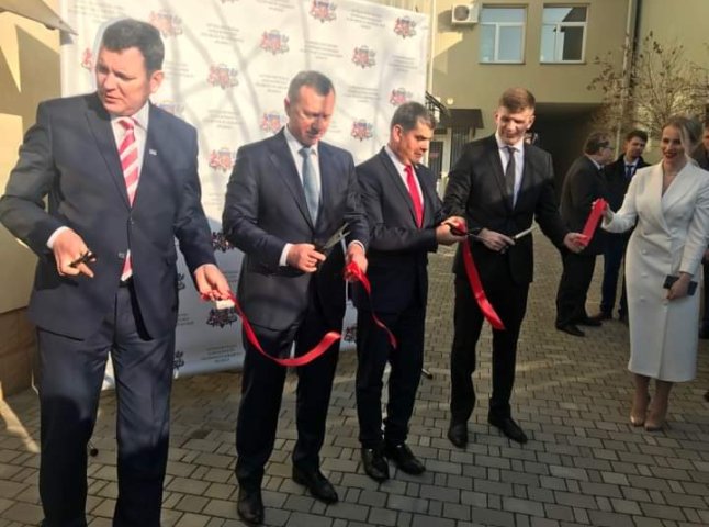 В Ужгороді відкрили Почесне консульство Латвії