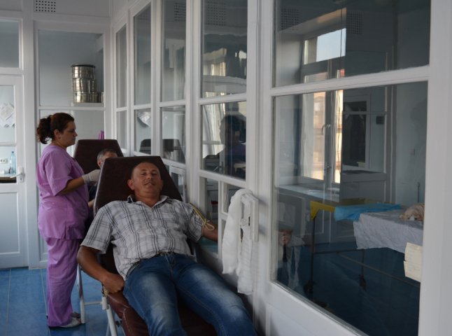 Рятувальники здавали кров для потреб обласної станції переливання крові