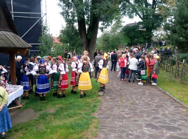 Москаль заявив, що відтепер вітальні промови на національних святах він виголошуватиме мовами національних меншин