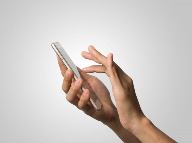 Базовий для всіх заяв українців документ стане електронним