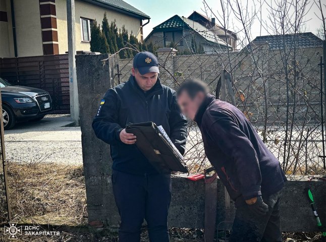 Місцевого жителя оштрафували: що трапилось у селищі Солотвино