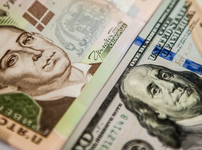 Яким буде курс долара до середини серпня: аналітики дали прогноз