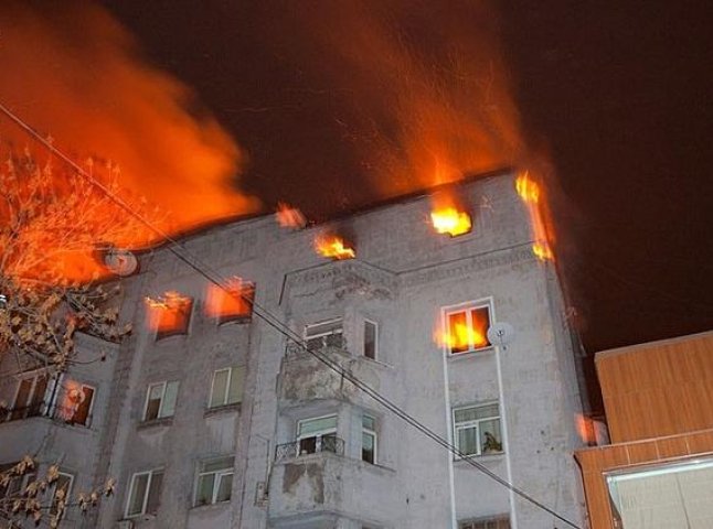 У Сваляві невідомі намагалися підпалити квартиру