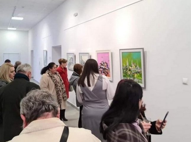 "Етюди осені": У Мукачеві відкрили виставку картин закарпатських митців