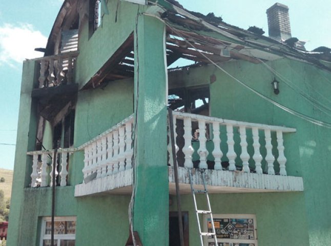 На Міжгірщині рятувальники ліквідували пожежу в житловому будинку