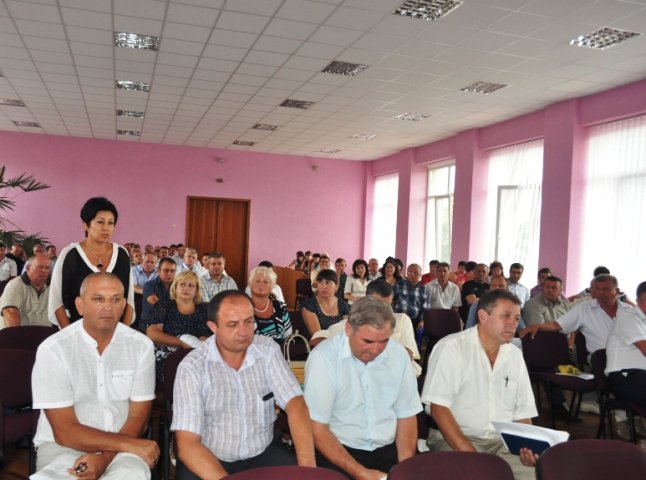 Громадам Виноградівщини запропоновано шляхи виходу зі сміттєвого колапсу