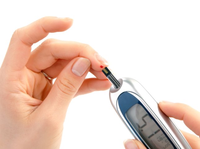 Лише половині закарпатців, які хворі на діабет, доступні ліки від захворювання