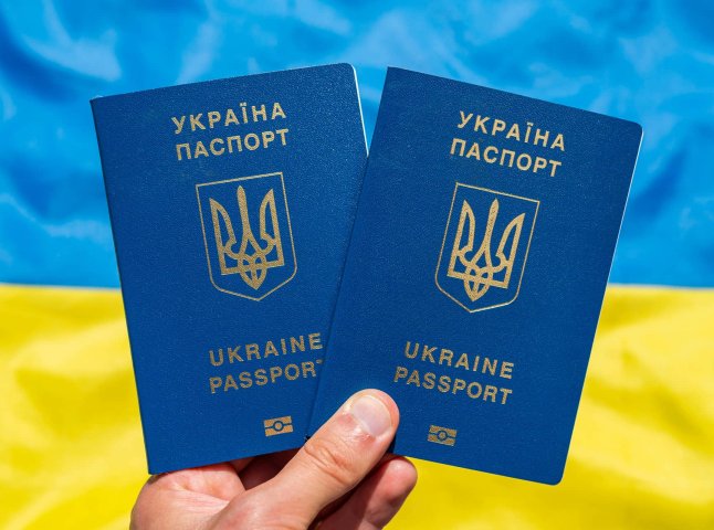 Депутати ухвалили закон про множинне громадянство: що це означає Депутати ухвалили закон про множинне громадянство: що це означає