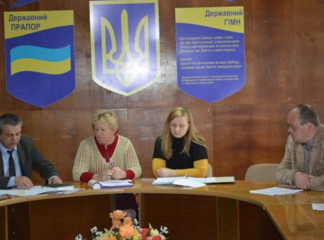 Іршавчанам рекомендують звернути особливу увагу на ціль перебування у районі незареєстрованих громадян зі Сходу України