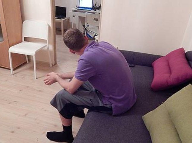 Ужгородські міліціонери викрили в квартирі вчителя студію порнофільмів