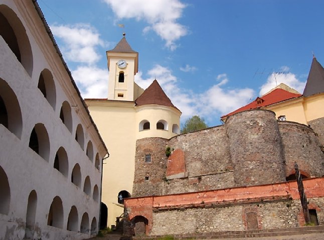 Балога з Штефаньом домовились про відкриття у Мукачівському замку музею шоколадних скульптур (ФОТО)