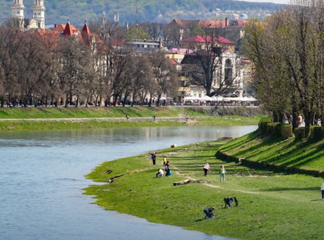 Відомо, в які дні в Ужгороді буде загальне весняне прибирання