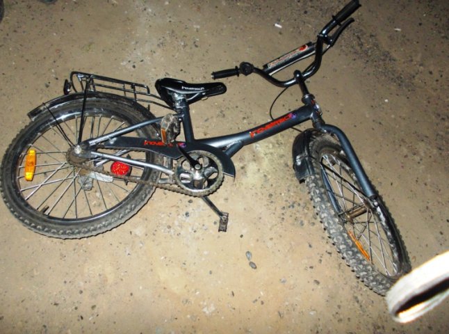 На Берегівщині водій іномарки насмерть збив велосипедиста