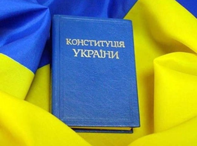 Україну хочуть зробити ядерною державою, а Крим залишити без автономності