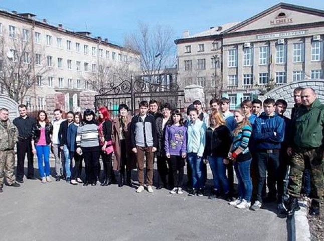 Закарпатські ДАІшники відвідали школу-інтернат у Сєверодонецьку (ФОТО)