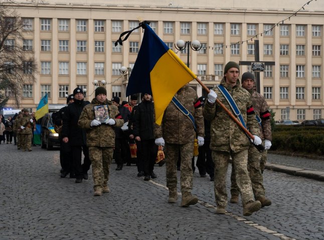 В області поховали воїна, який загинув на Харківському напрямку