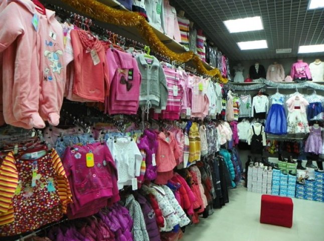 На Закарпатті зросли ціни на дитячий одяг (ВІДЕО)