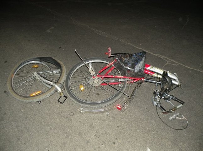 Поліція затримала 19-річного водія "Шкоди" на словацьких номерах, який збив велосипедиста і втік з місця ДТП