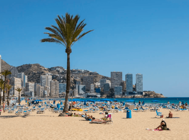 Дивні заборони для туристів, які діють в Іспанії