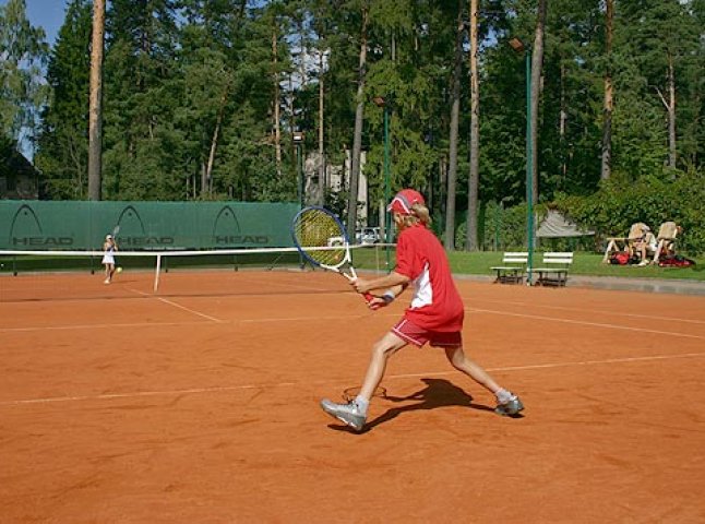 В Ужгороді відбулися V літні спортивні ігри молоді Закарпаття з тенісу