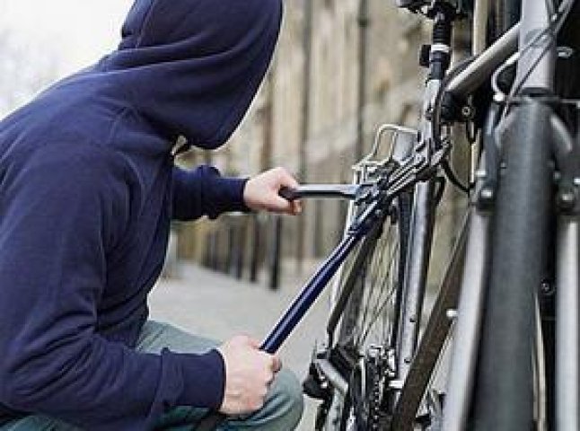 У Мукачеві затримали викрадача велосипеду