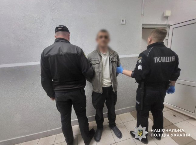 Поліцейські Сваляви затримали рецидивіста за новий злочин