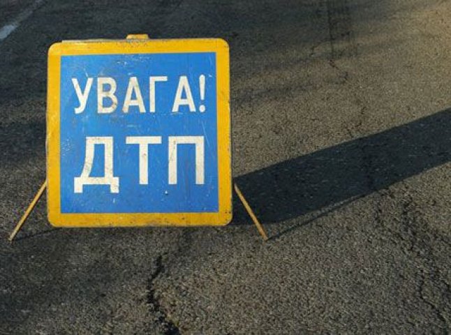 В Ужгороді на об’їзній мотоцикліст потрапив у ДТП