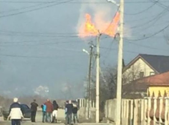 Рятувальники поки не знаю причину розгерметизації газопроводу на Хустщині