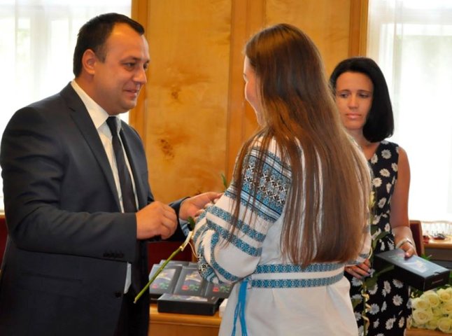 Володимир Чубірко зустрівся з обдарованими випускниками шкіл