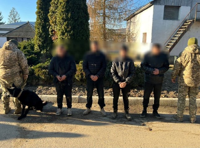 Стріляли в повітря і спустили собаку: в прикордонні стався інцидент