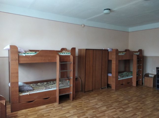 Холодні обіди та пліснява: табір на Закарпатті перевірять після скарг дітей