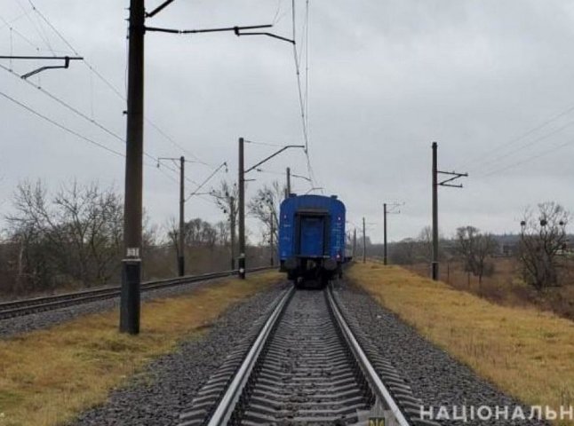 Потяг "Одеса-Ужгород" переїхав чоловіка