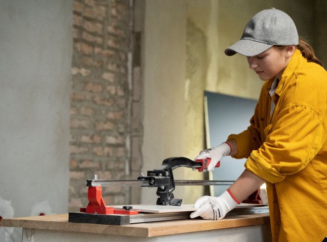 Українка показала, в якому стані купила будинок в Карпатах за 5000 доларів