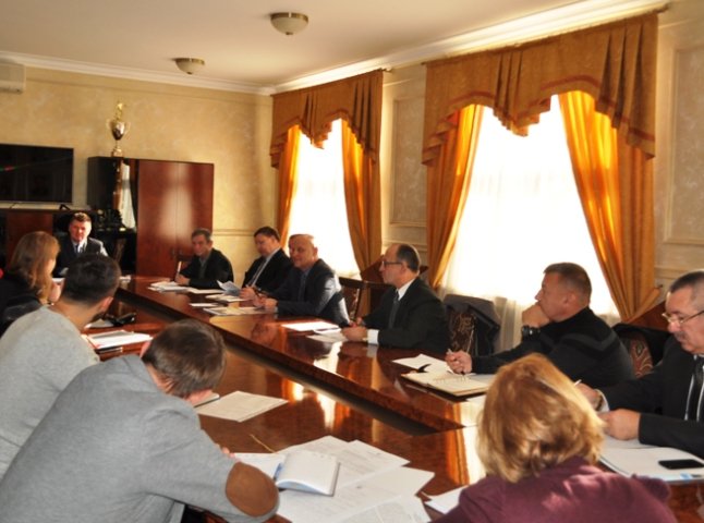 У Закарпатській облраді робоча група вносила пропозиції до Закону "Про спеціальну економічну зону "Закарпаття"