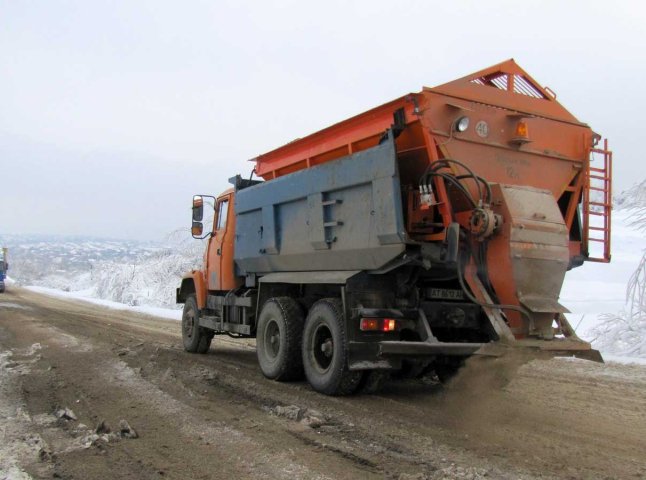 У Мукачівській РДА обговорили питання готовності доріг до зими