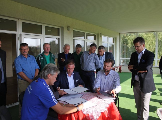 ФК «Мункач» підписав договір про співпрацю з угорськими клубами