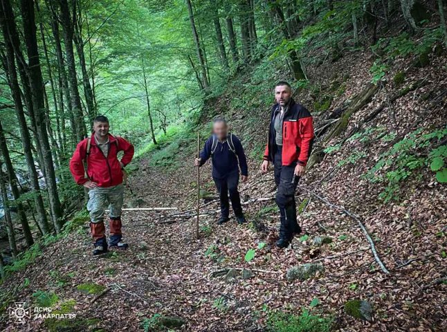У Карпатах знайшли знесиленого туриста У Карпатах знайшли знесиленого туриста