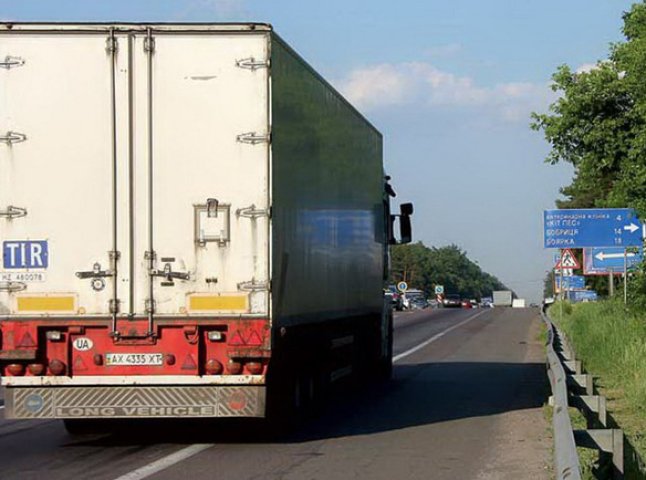 На території Закарпатської області обмежено рух вантажівок