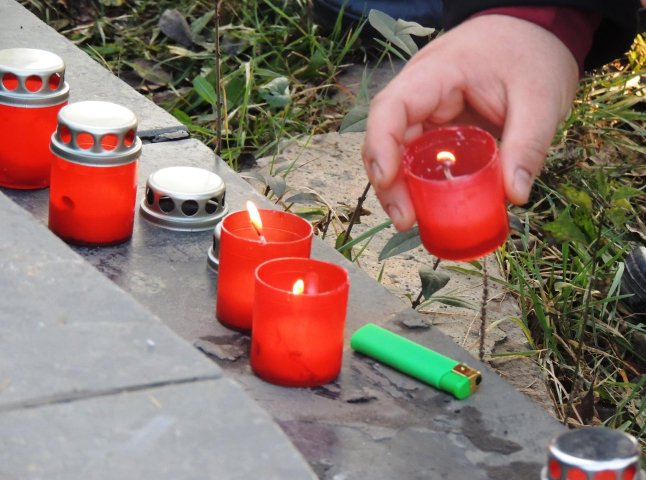 Берегівчани вшанували пам’ять ліквідаторів аварії на Чорнобильскій АЕС (ФОТО)
