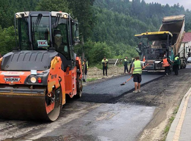 Розпочато ремонти доріг ще в одній громаді краю Розпочато ремонти доріг ще в одній громаді краю