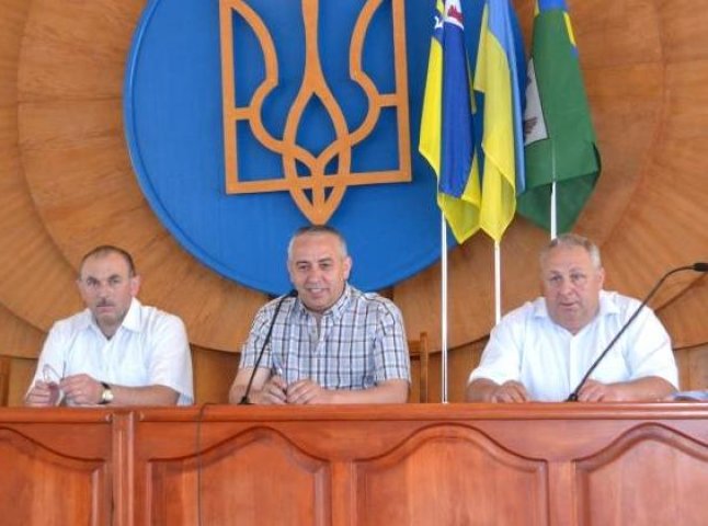 Очільники Тячівщини зустрілись з працівниками районної лікарні