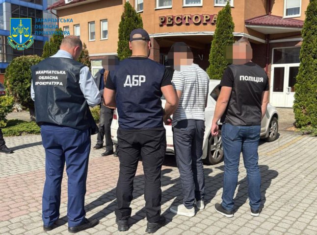 На Закарпатті судитимуть митника та правоохоронця На Закарпатті судитимуть митника та правоохоронця