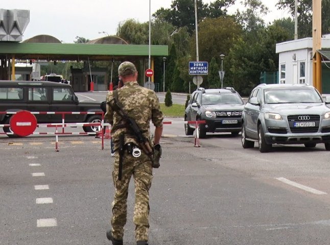 На КПП «Тиса» приїхала 42-річна жінка: що сталося на кордоні На КПП «Тиса» приїхала 42-річна жінка: що сталося на кордоні