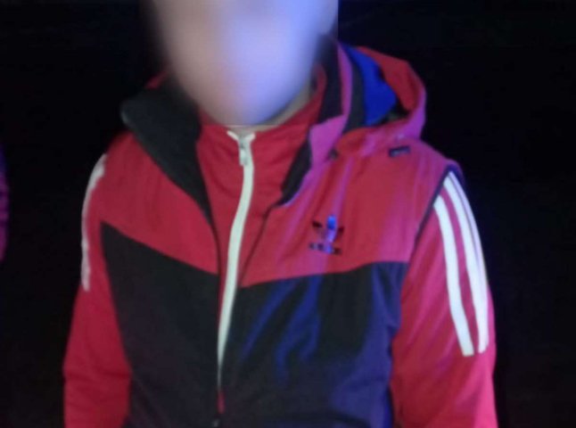 Поблизу Мукачева затримали нетверезого водія, який мав при собі наркотичні речовини