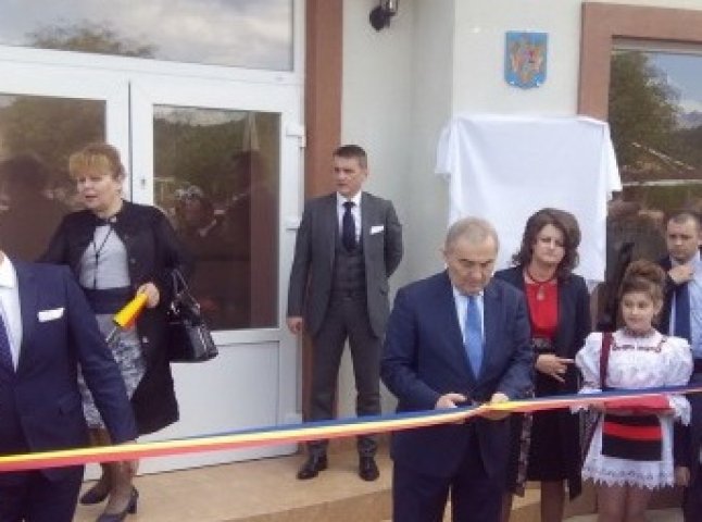 На Тячівщині відкили румунське консульство