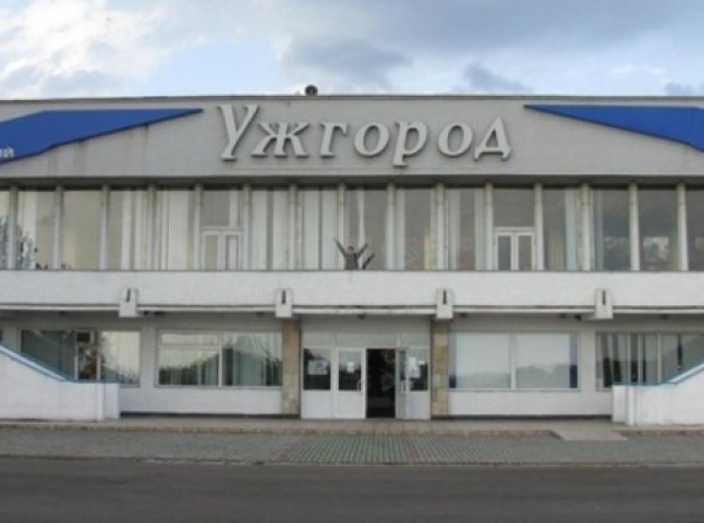 Літатимуть тричі на тиждень: роботу аеропорту "Ужгород" відновлюють