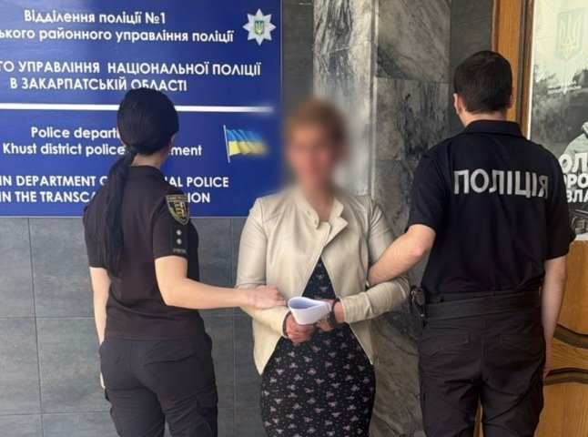 На Закарпатті матір підозрюють у «здачі дітей в оренду» для жебракування: її затримали