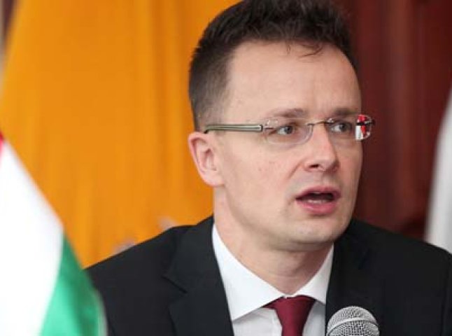 Угорщина заблокувала засідання комісії "Україна – НАТО"