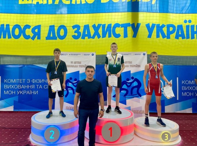 Юні борці з Мукачева посіли призові місця на Всеукраїнській гімназіаді з греко-римської боротьби